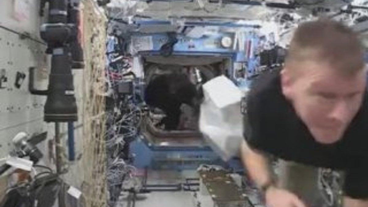 Uluslararası Uzay İstasyonu'nda goril paniği yaşandı