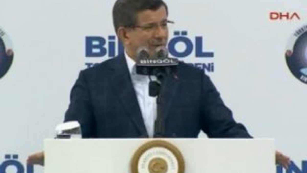 Başbakan Ahmet Davutoğlu'ndan açıklamalar