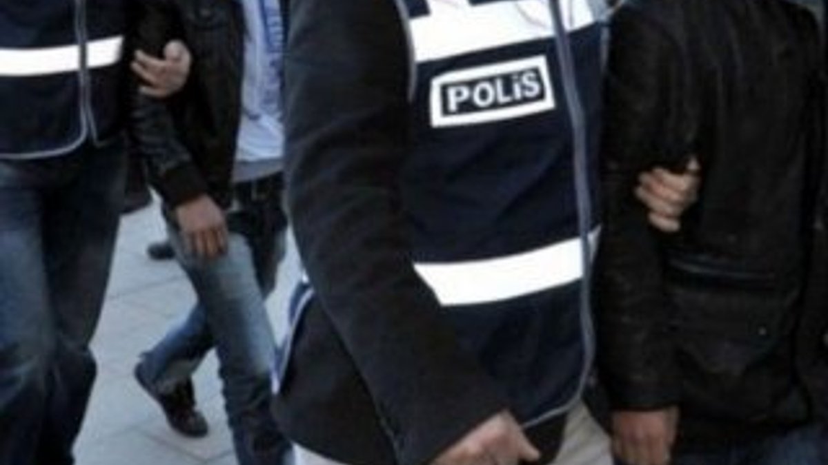 İzmir’de Paralel Yapı operasyonunda 5 tutuklama