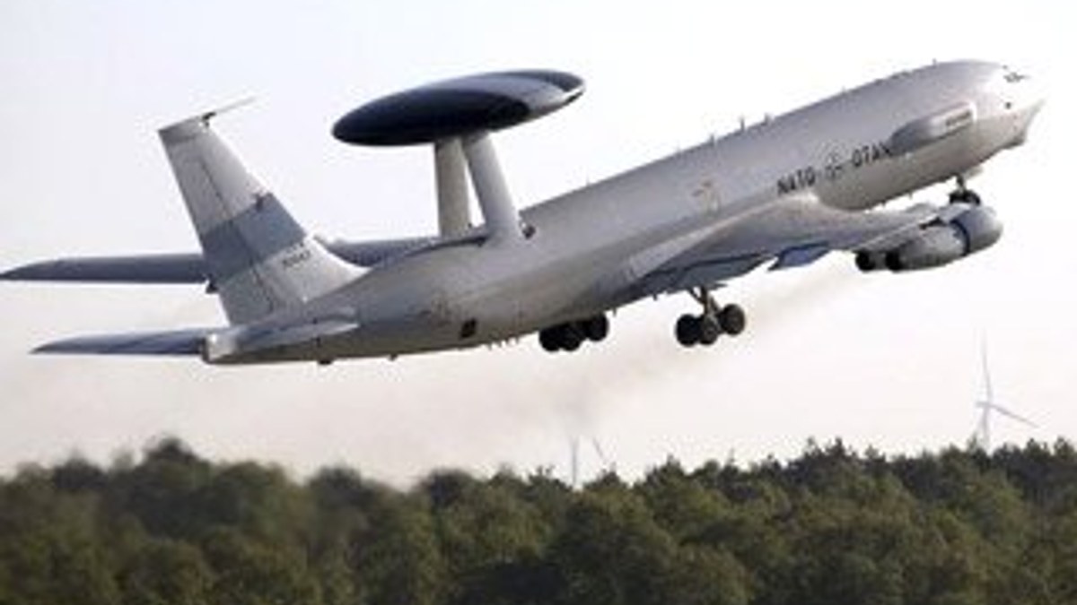 NATO uçağı Türk hava sahasında uçacak