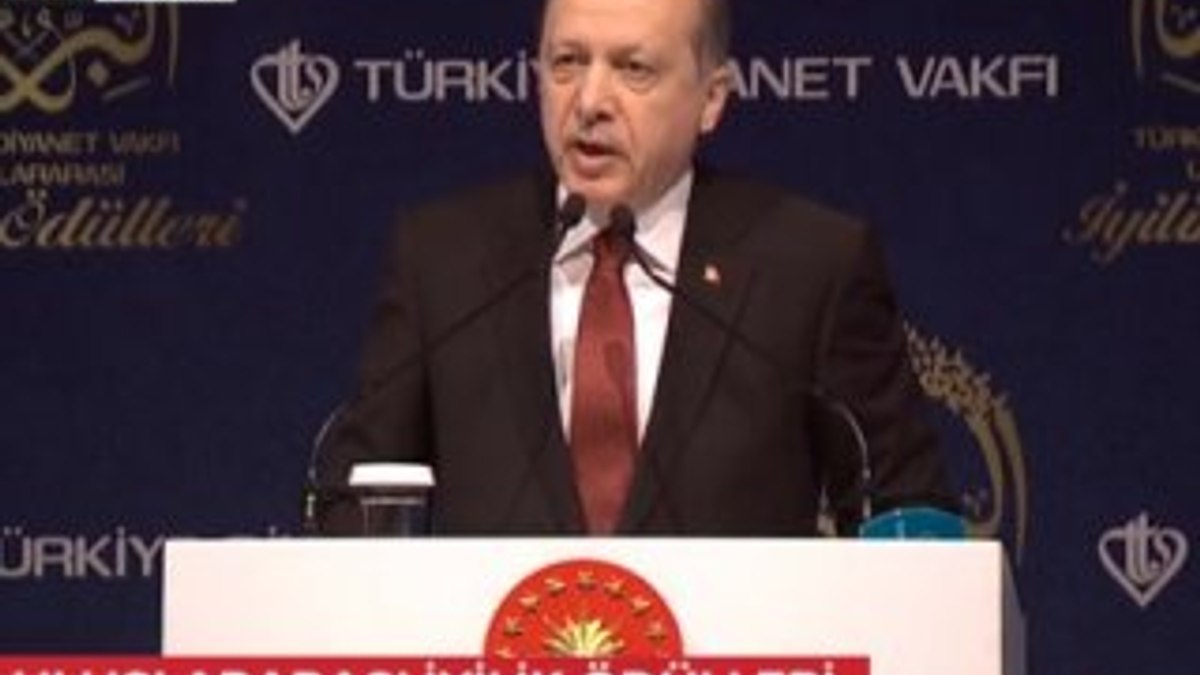 Erdoğan polise siper olan askeri alkışlattı