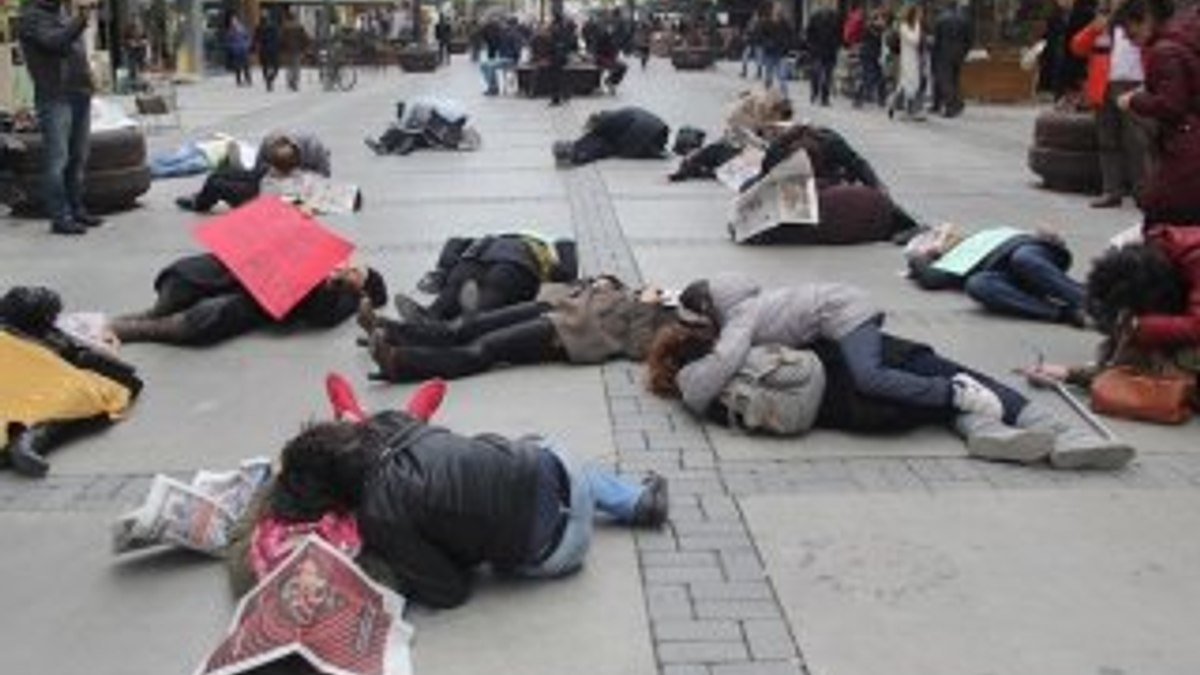 İzmirli kadınlardan canlı bomba protestosu