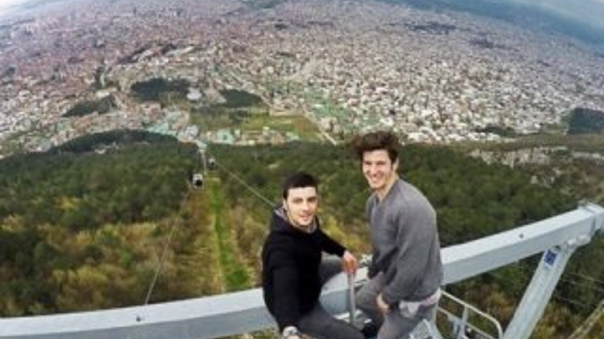 3.Köprü selfie'cileri Bursa'daki teleferiğe tırmandı İZLE