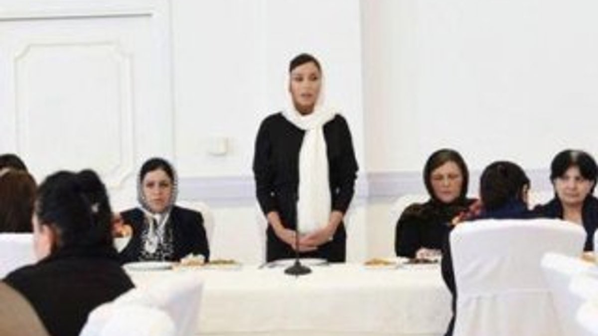 Azerbaycan first lady'si şehit annelerin önünde ağladı