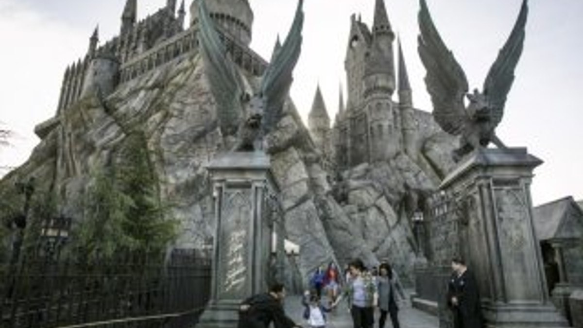 Harry Potter'ın tema parkı açıldı