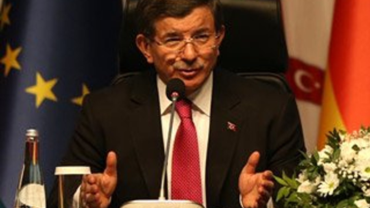 Davutoğlu: Vize anlaşması olmazsa geri kabul de olmaz