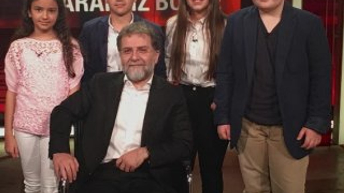 Çocuklar Ahmet Hakan'ın özel hayatına girdi