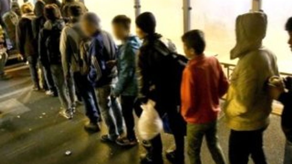 Almanya 300'den fazla çocuğu sınırdan çevirdi