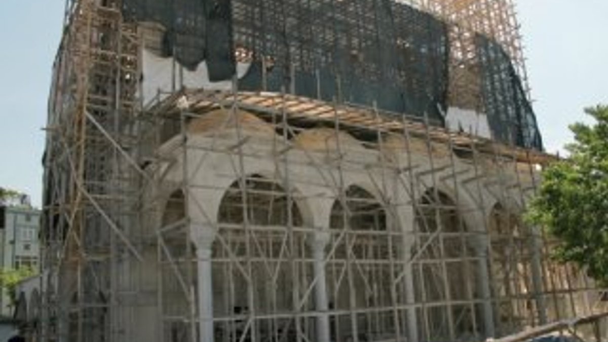 Cumhuriyet tarihinin ilk taş camisi inşa ediliyor
