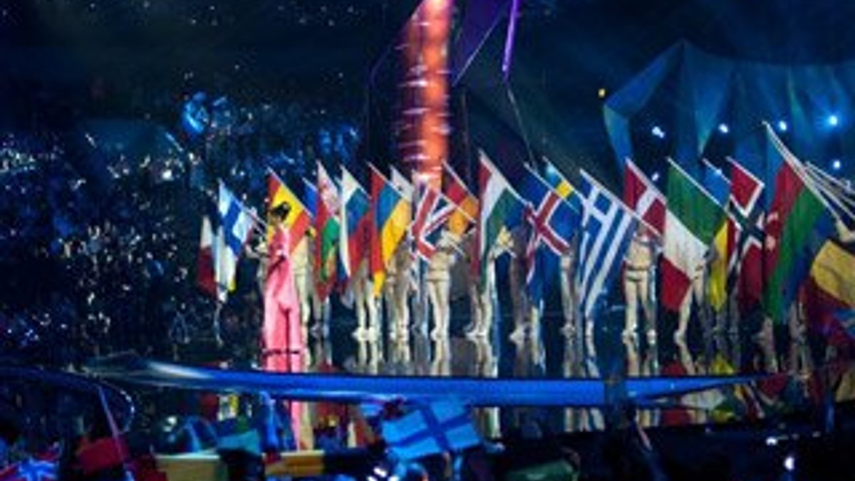 Eurovision’da KKTC bayrağı DAEŞ bayrağıyla aynı yerde
