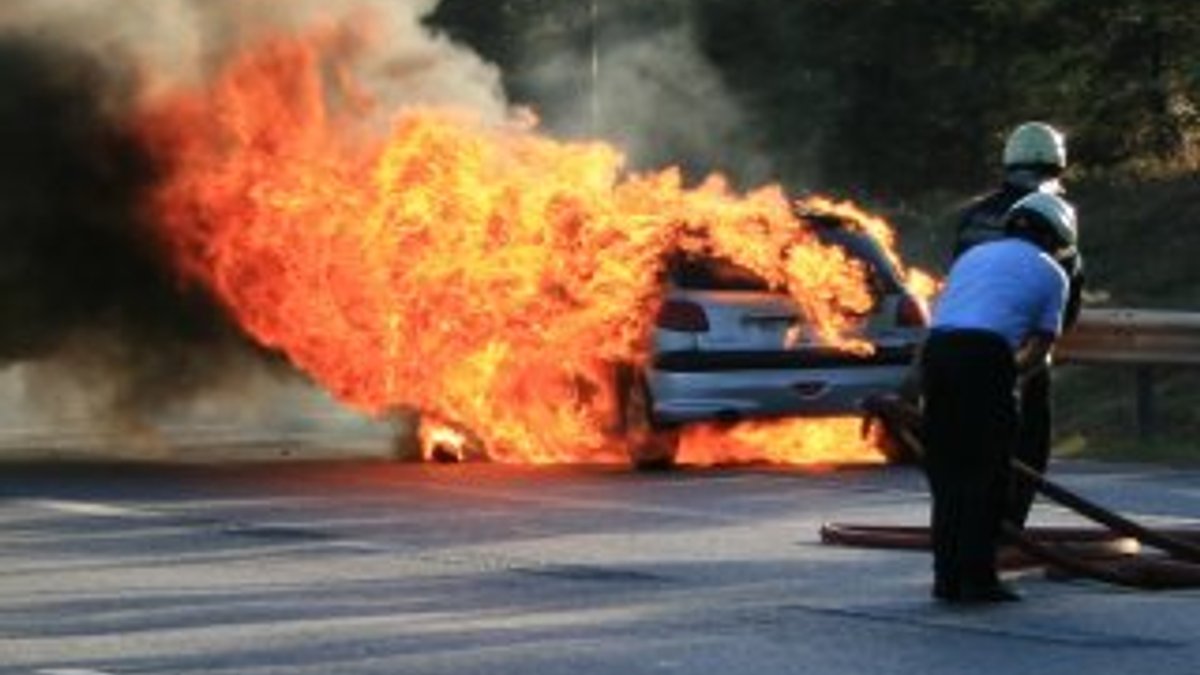 LPG'li araç alev alev yandı