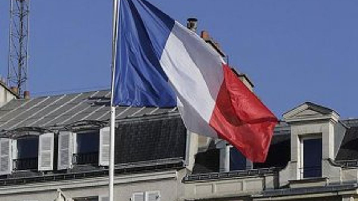 Fransa radikal Müslümanlar için özel merkezler açacak