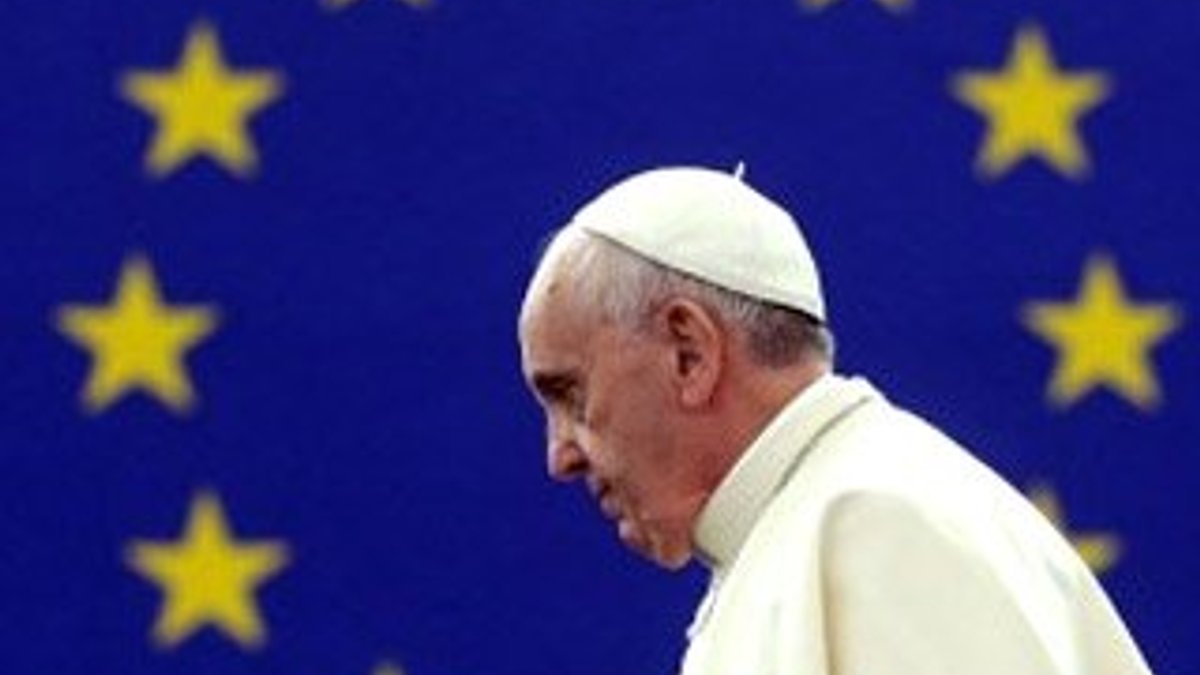 Papa: Dini devletlerin sonu kötü bitiyor