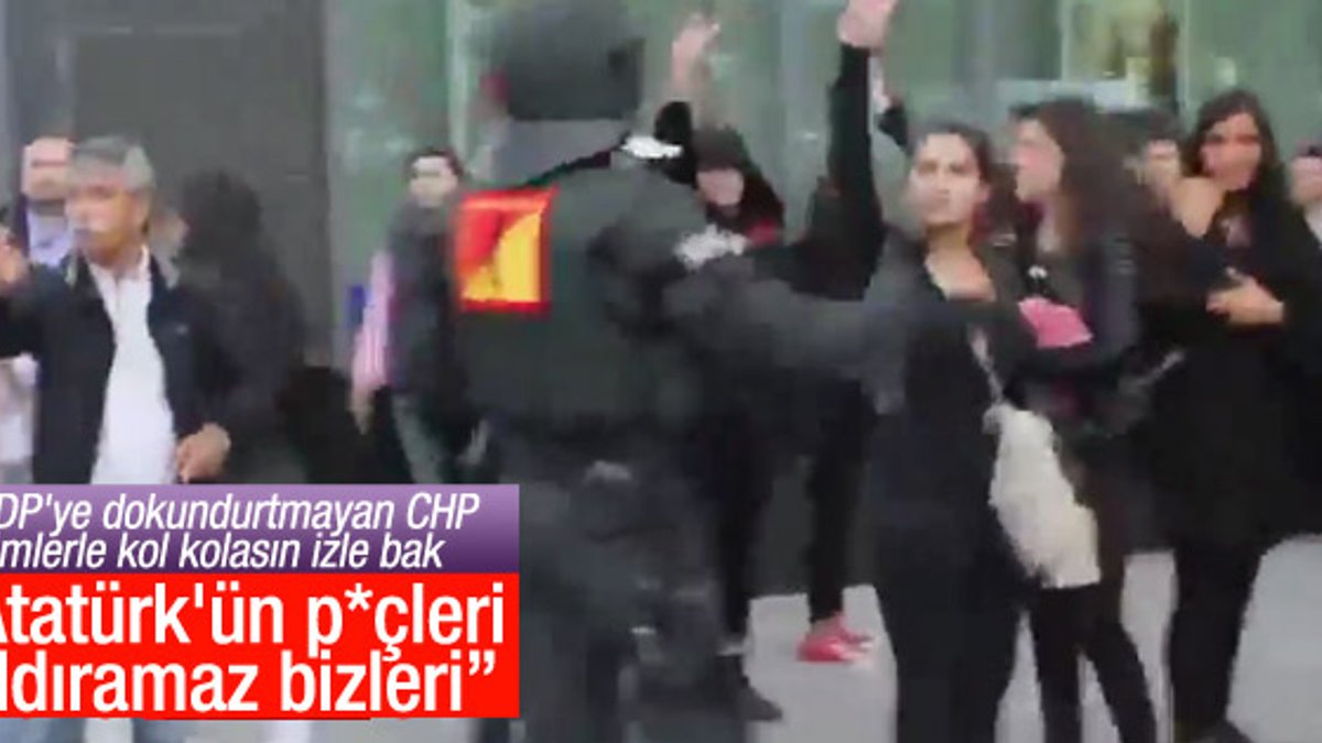 Almanya'da PKK yandaşları Atatürk'e hakaret etti