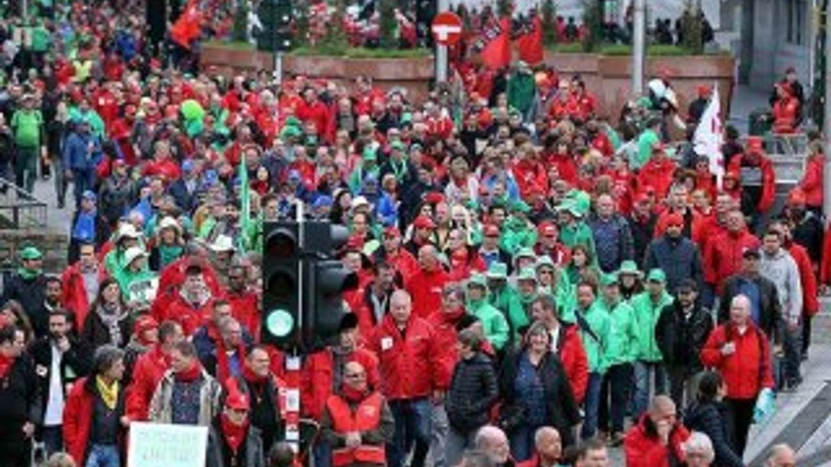 Brüksel'de 60 bin kişi hükümeti protesto etti