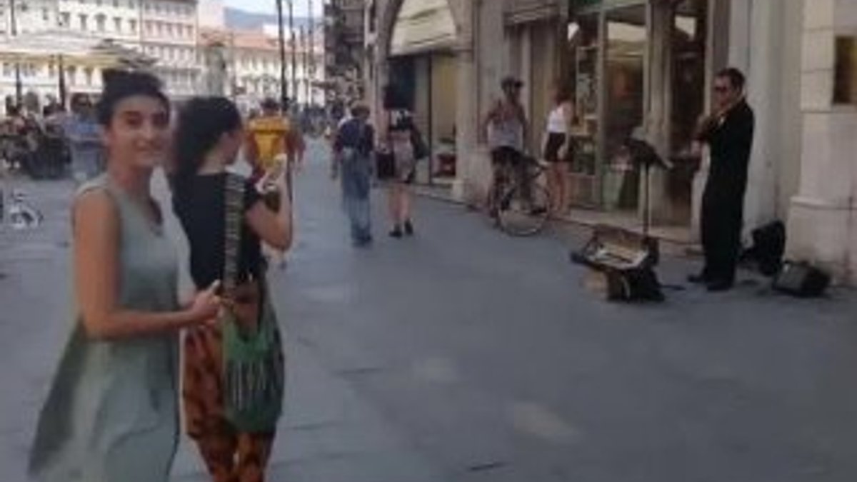 Filistinli kızın İtalya sokaklarındaki muhteşem dansı