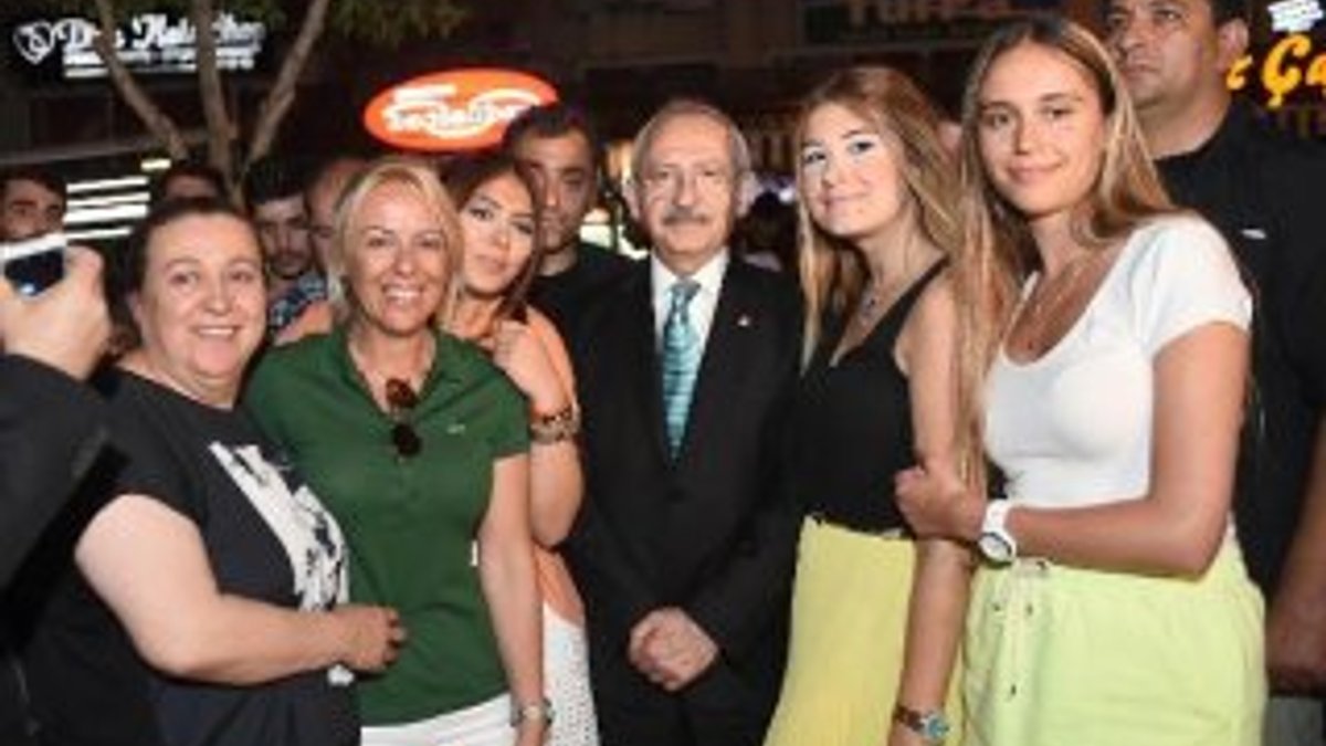 İzmirli kadınlar Kılıçdaroğlu için selfie yarışına girdi