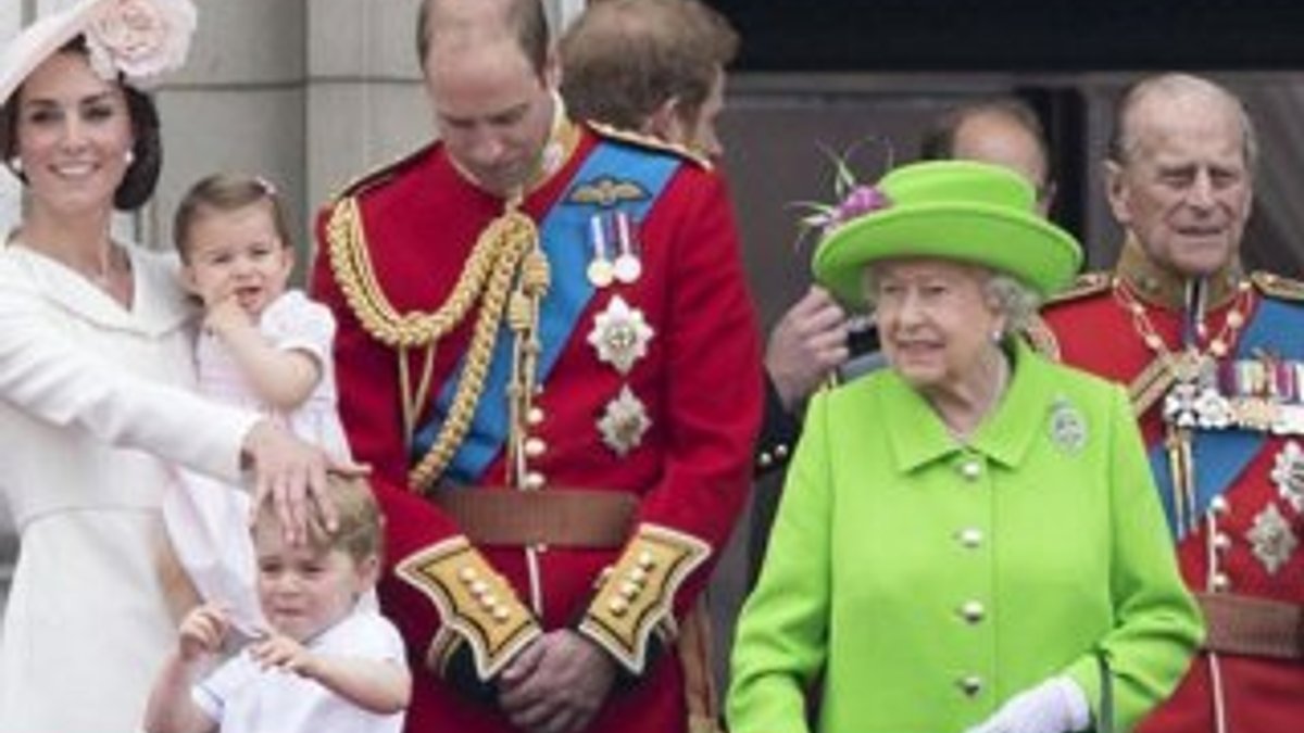Kraliçe Elizabeth, Prens William’ı azarladı