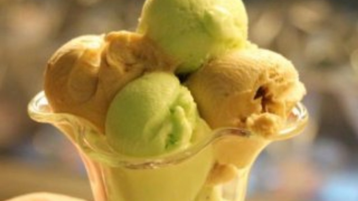 Kahramanmaraş'ta çaylı dondurma üretildi