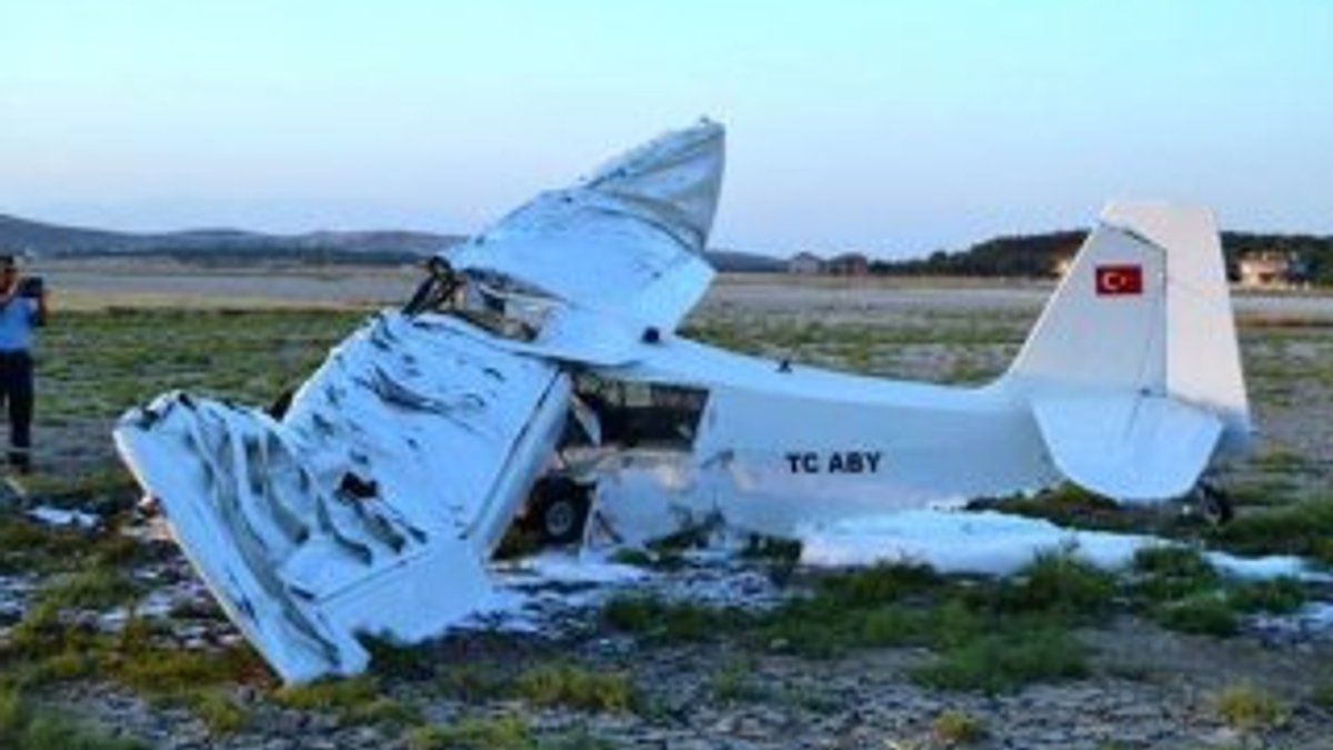 Balıkesir'de eğitim uçağı düştü: 2 ölü