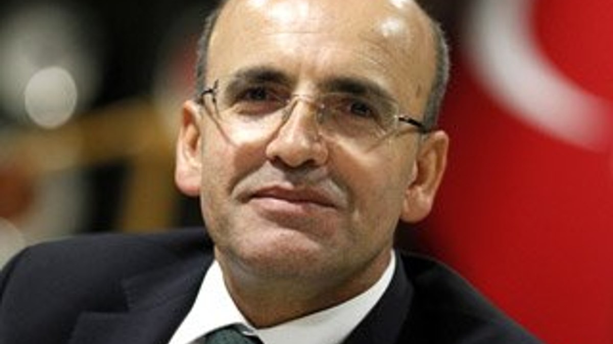 Mehmet Şimşek'in paylaşımına eşinden sitem