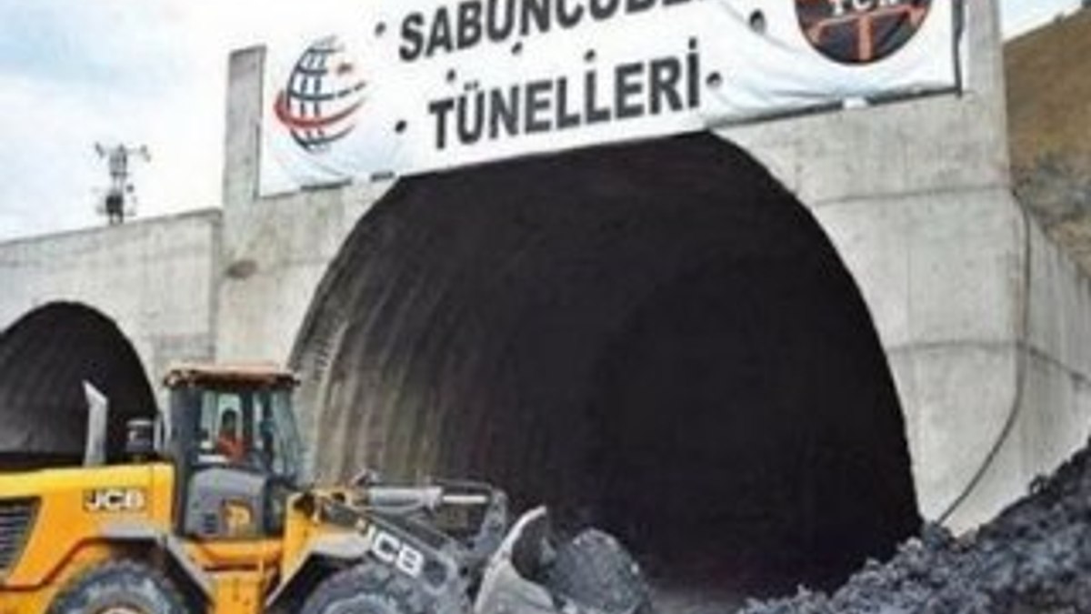 Sabuncubeli Tüneli'nin yüzde 59'u tamamlandı