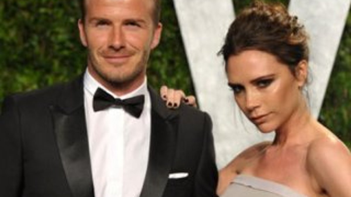 Beckham çifti 17'nci evlilik yıldönümlerini kutladı