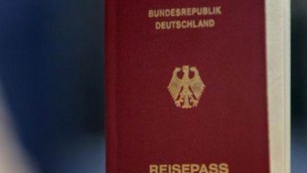 Alman pasaportuna ilgi azalıyor