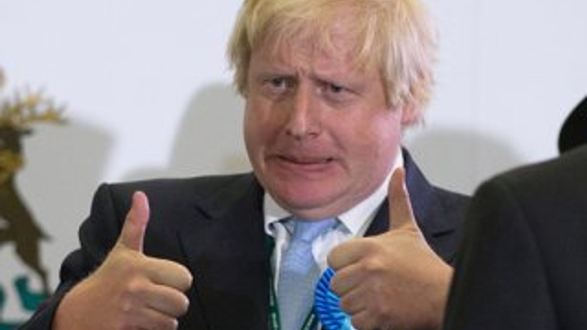 Boris Johnson İngiltere Dışişleri Bakanı oldu