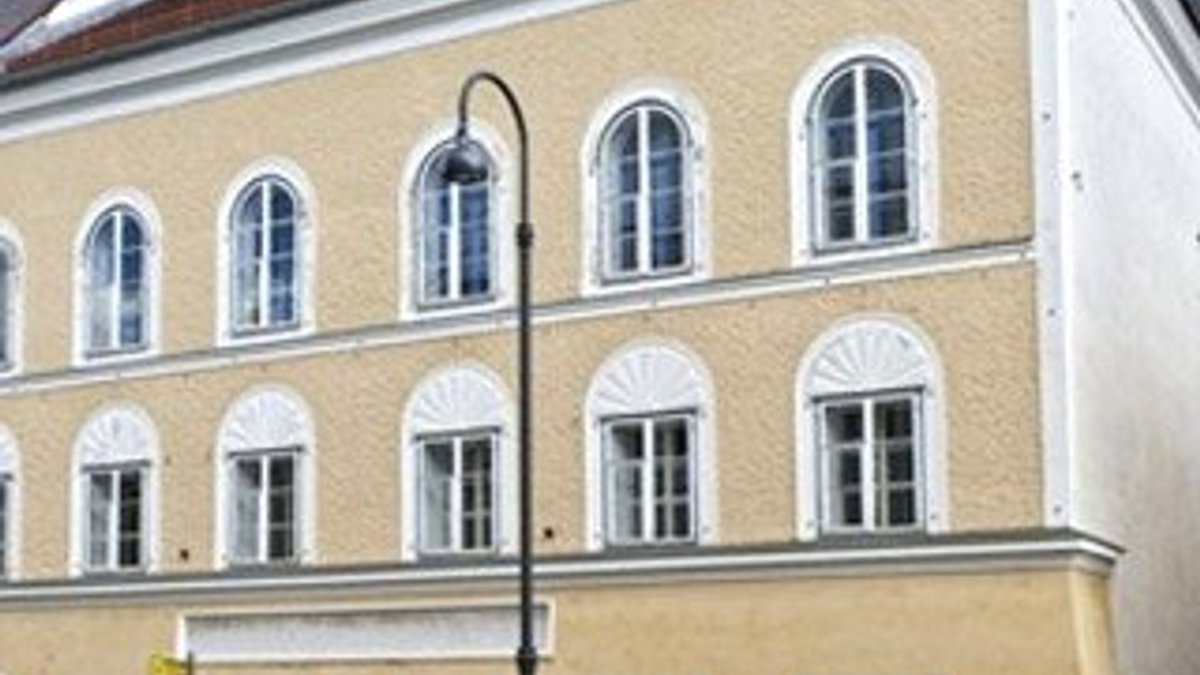 Avusturyalı bakan: Hitler'in doğduğu evi yıkmak en temizi