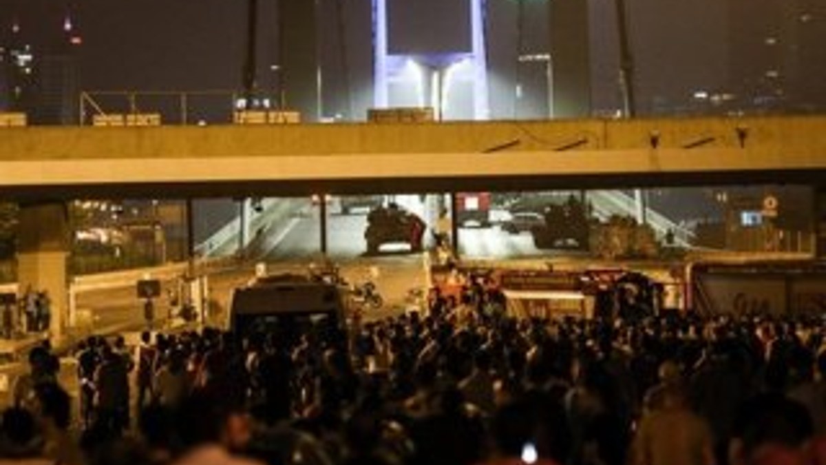 Köprüyü kapatan öğrenci asker: Bizi kandırdılar