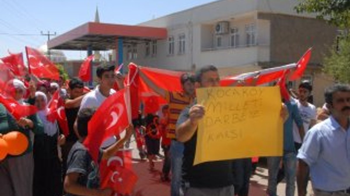 Diyarbakır'da darbe girişimine karşı yürüyüş
