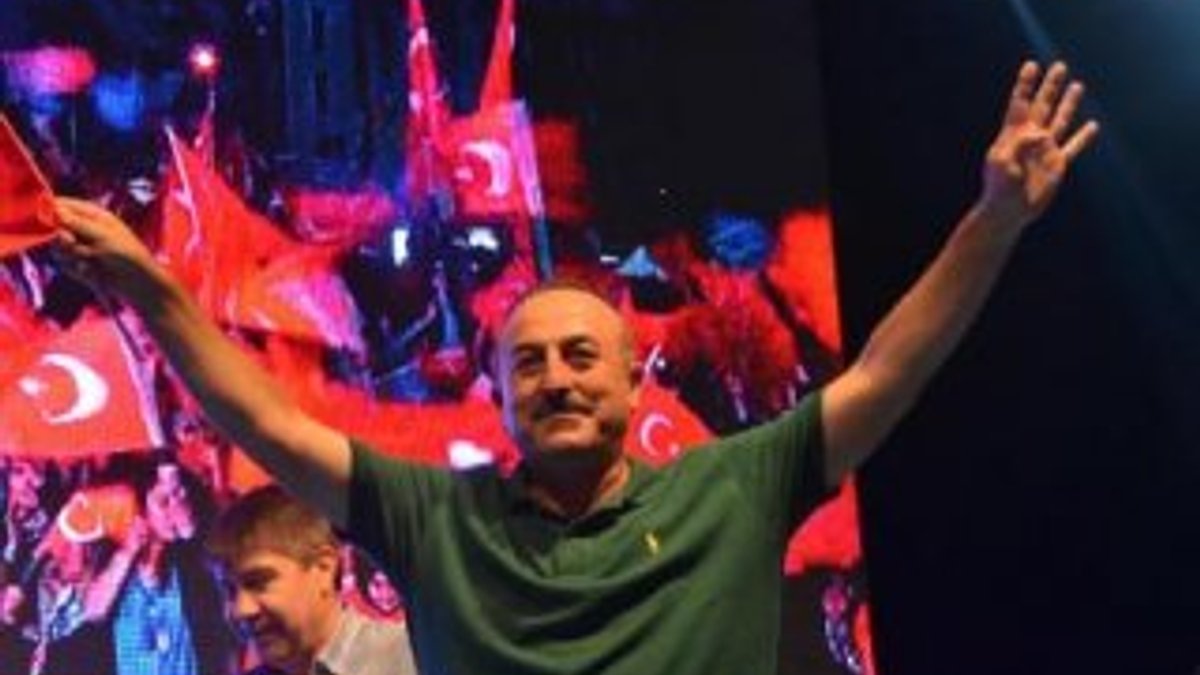 Bakan Çavuşoğlu'ndan Fethullah Gülen'e salvolar