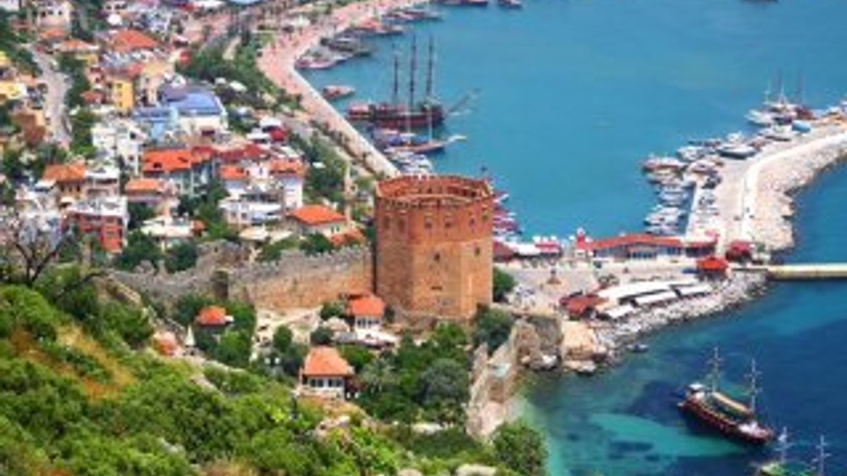 Emlak sektörünün kalbi Antalya'da atıyor