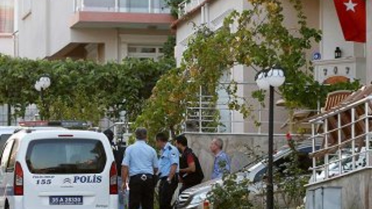 İzmir merkezli FETÖ operasyonu: 32 gözaltı