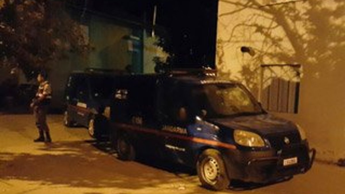 İzmir’de iki FETÖ'cü komutan saklandıkları evde yakalandı