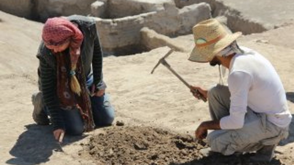 Aksaray'da 4 bin 200 yıllık oyuncak bulundu