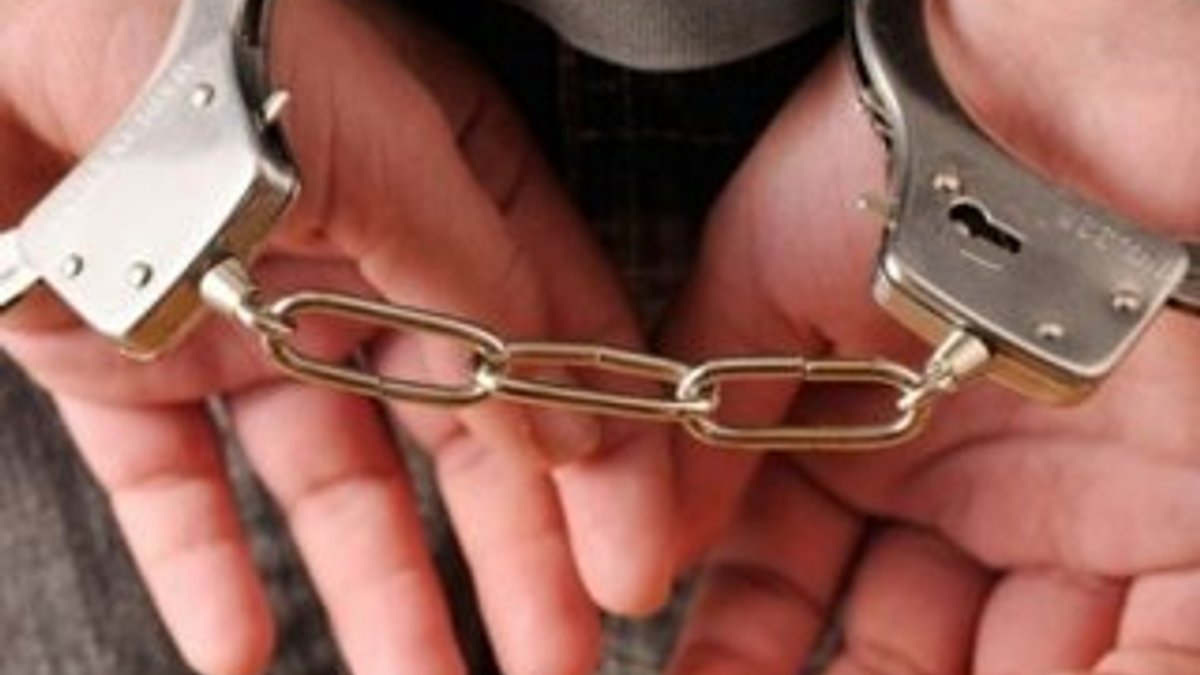 Adana'da 13 kişi FETÖ'den tutuklandı