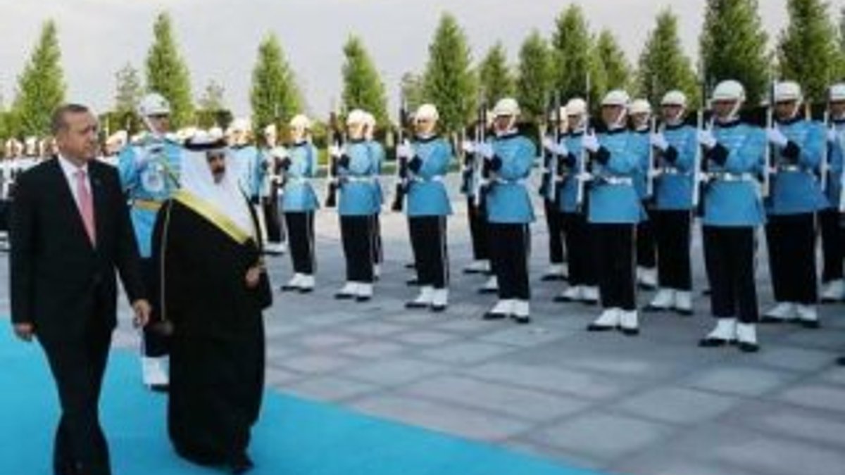 Erdoğan Bahreyn Kralı'nı resmi törenle karşıladı