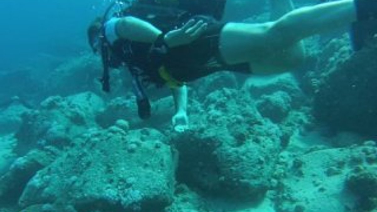 Unutulan dalış ekibi okyanusun ortasında mahsur kaldı