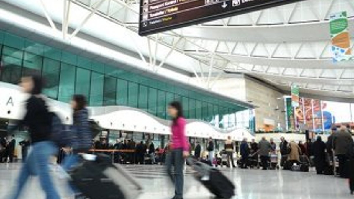 Bayramda dört havalimanı 3 milyon yolcu ağırladı