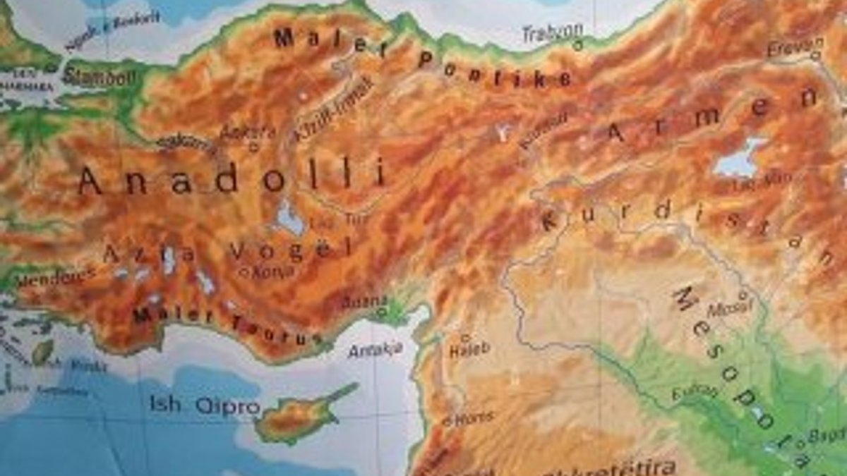 Kosova'da okullarda dağıtılan skandal Türkiye haritası