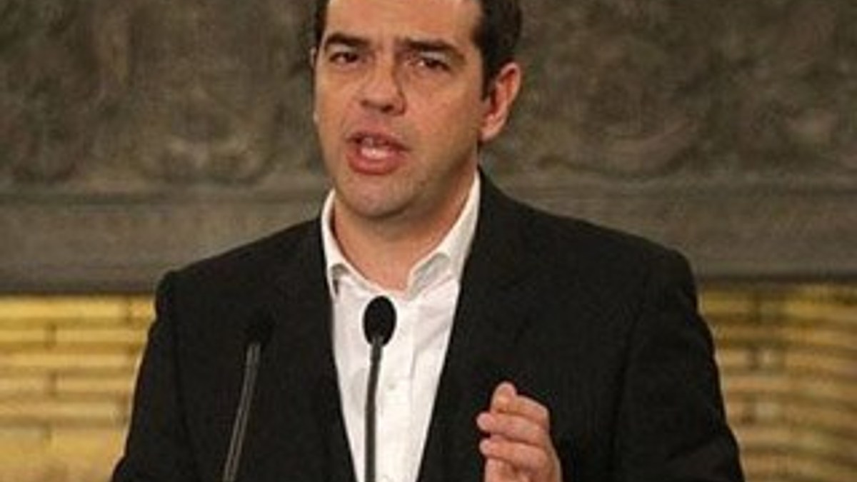 Yunanistan yeni kemer sıkma paketine evet dedi