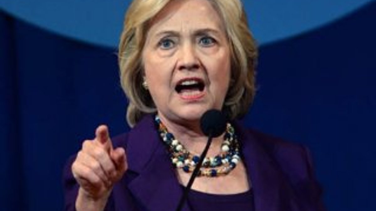 FBI'dan Clinton'a e-mail soruşturması