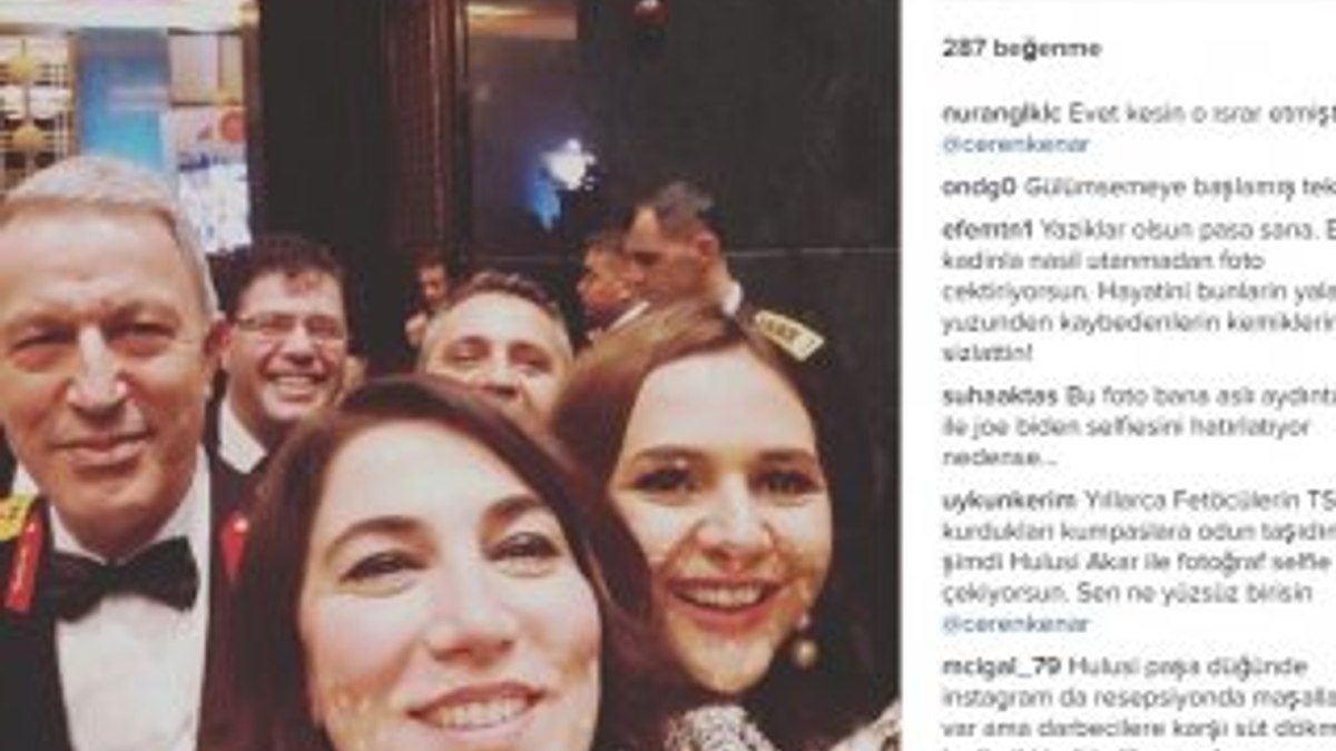 Ceren Kenar, Orgeneral Hulusi Akar'la selfie yaptı