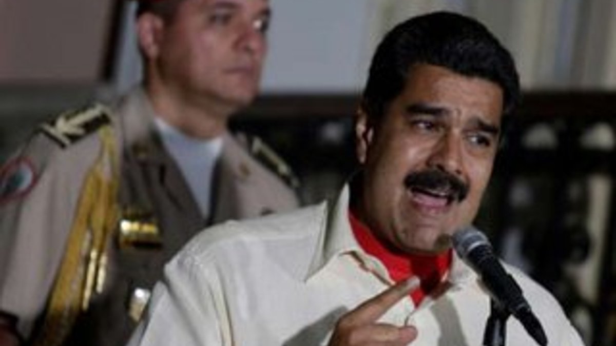 Venezuela Devlet Başkanının yargılanmasına erteleme