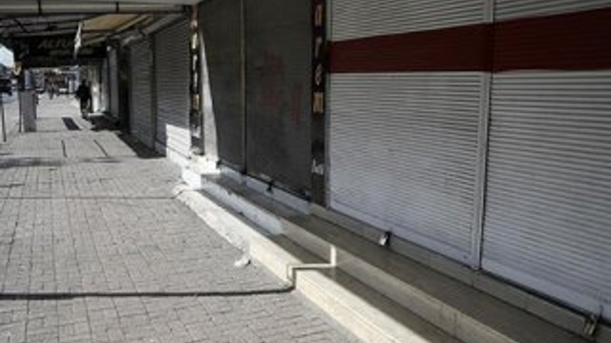 Adana'da kepenk kapatan esnafa soruşturma