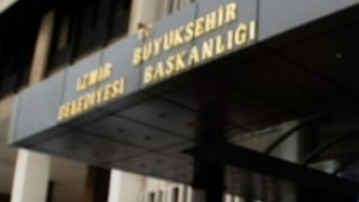 İzmir Büyükşehir Belediyesi'nde FETÖ operasyon