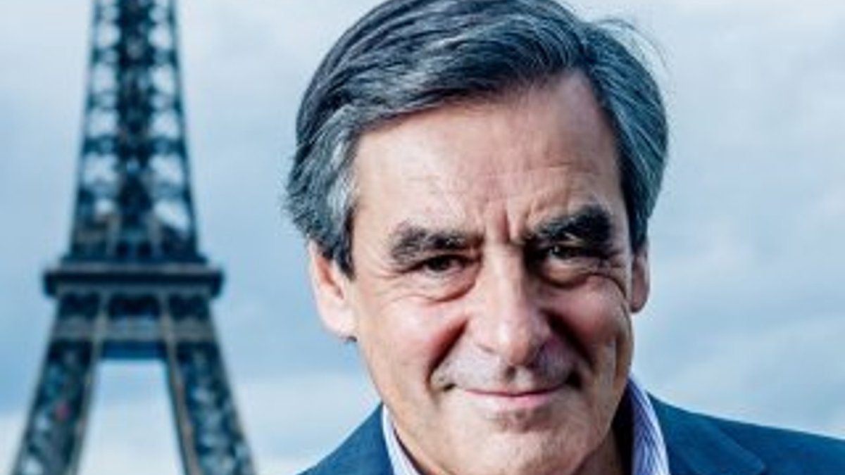Fransa cumhurbaşkanı adayı Fillon'dan İslam karşıtı kitap