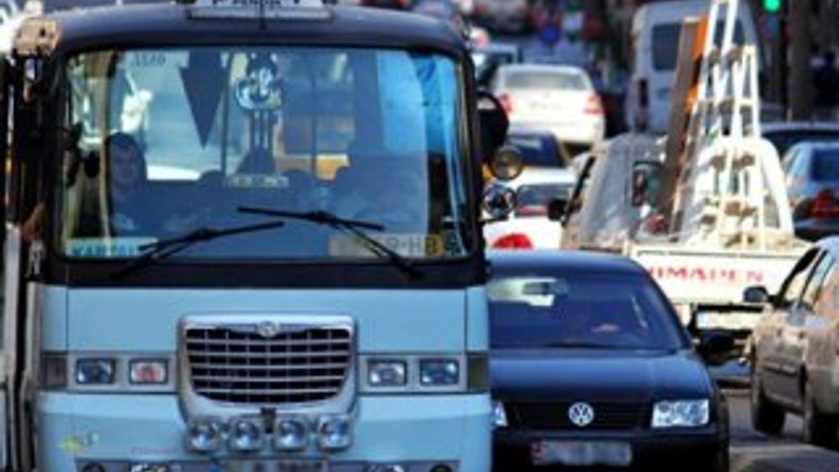 İstanbul'daki şoförlere toplu taşıma belgesi şartı
